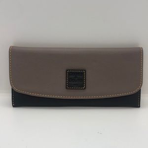 DOONEY & BOURKE Sophie Slim Saffiano Envelope Wallet Black Grey